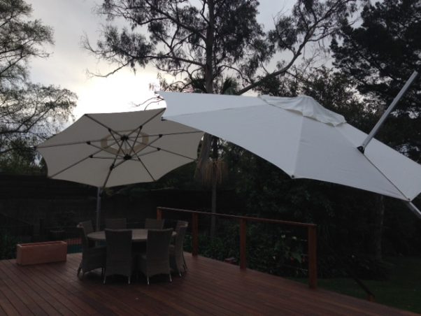 Tilt Cantilever Umbrella